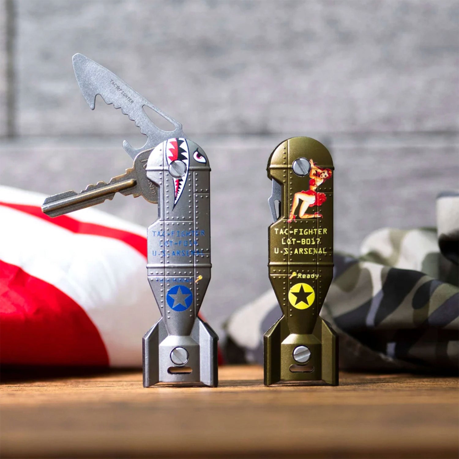 TAC☆FIGHTER】GIRL BOMB KEY&SHARK BOMB KEY – GEARS by MFL Magazine